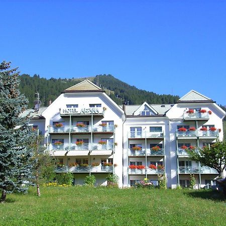 Typically Swiss Hotel Altana Scuol Exterior foto