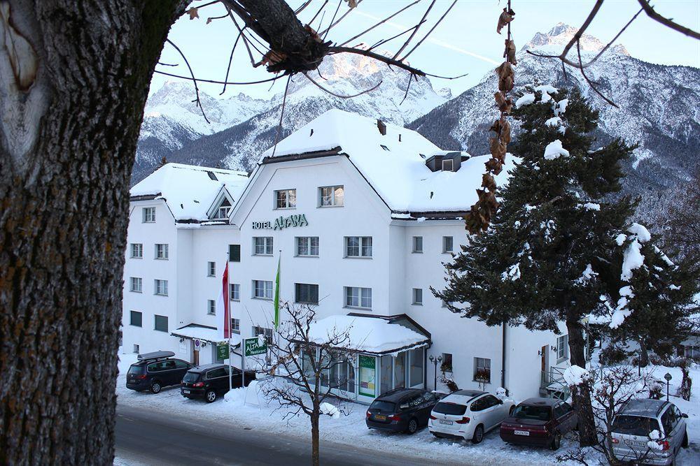 Typically Swiss Hotel Altana Scuol Exterior foto