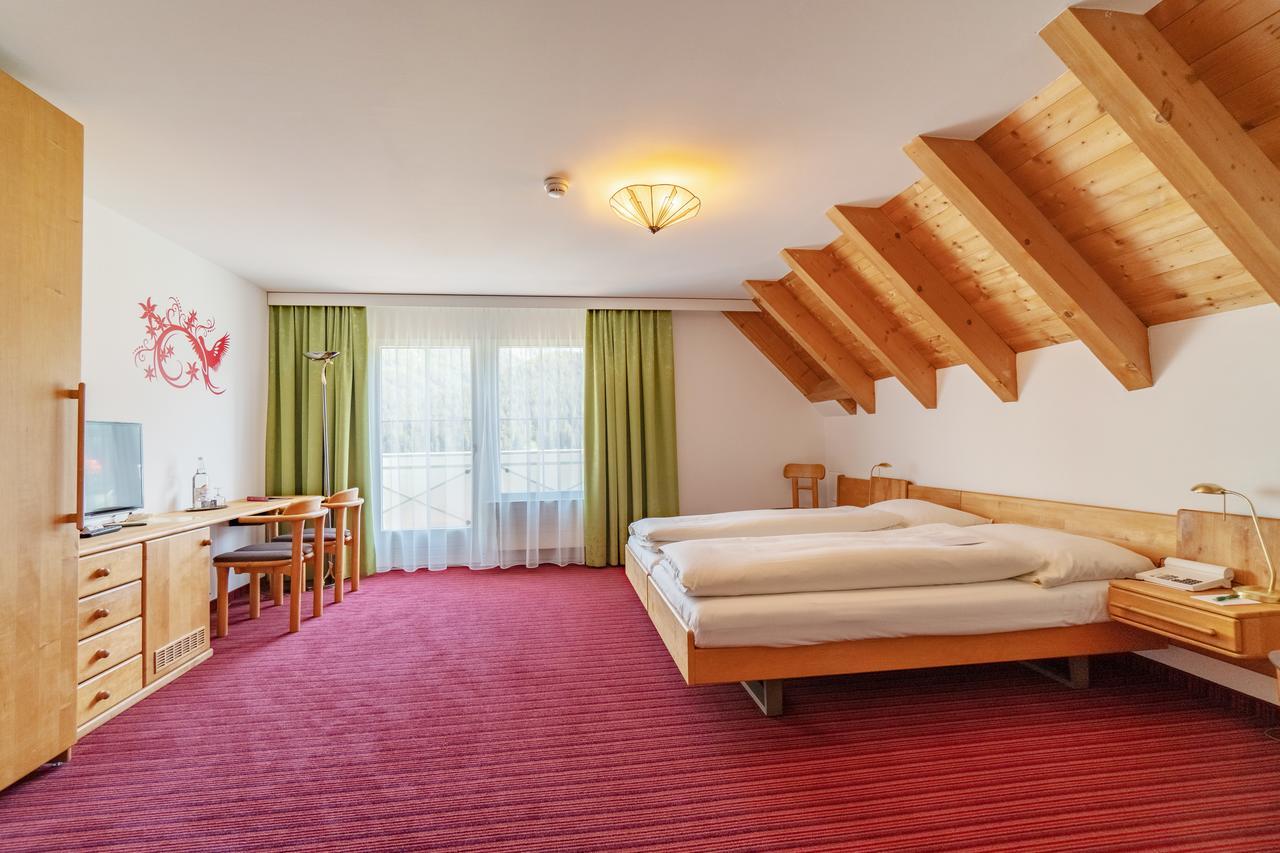 Typically Swiss Hotel Altana Scuol Exterior foto