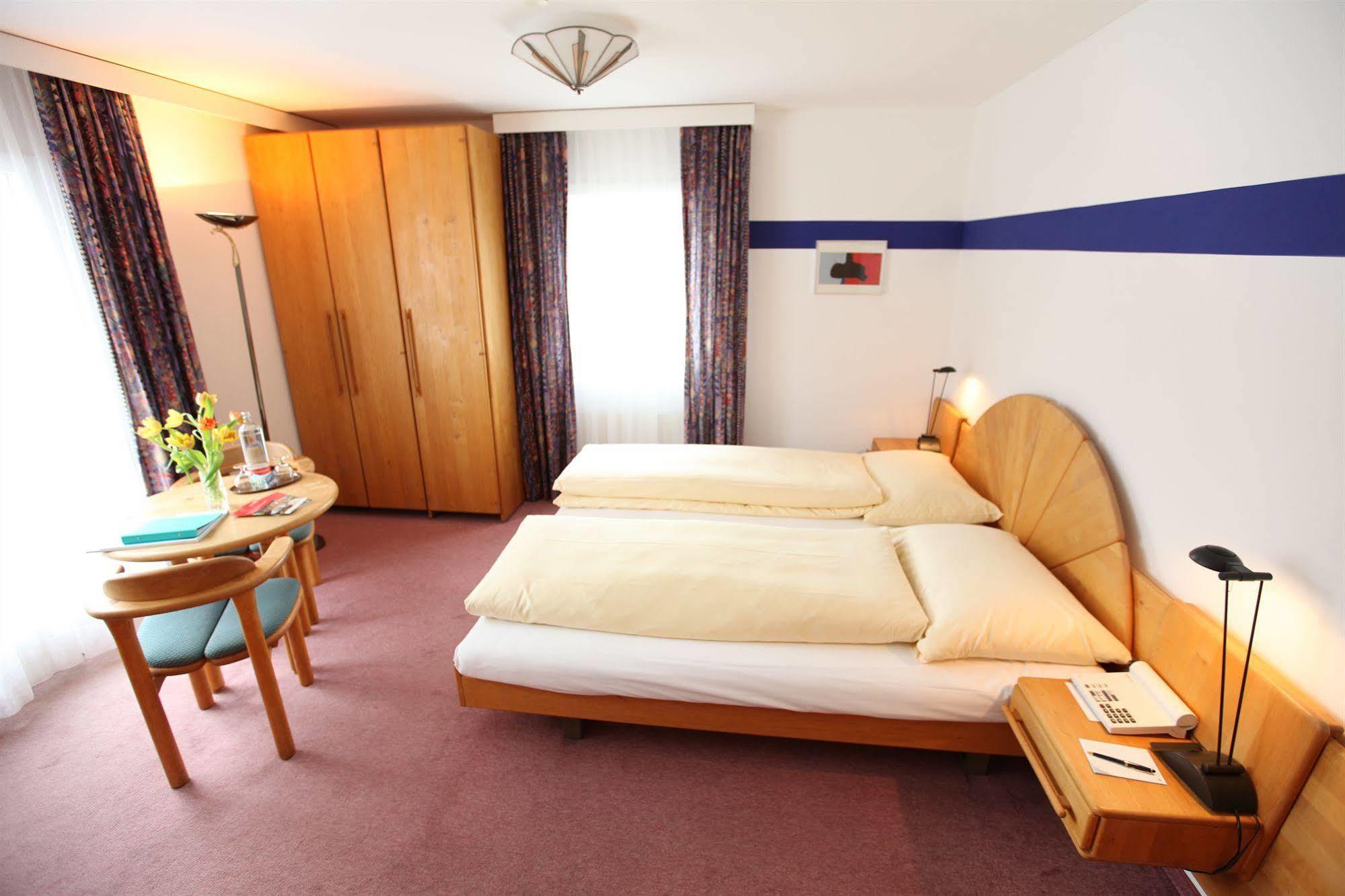 Typically Swiss Hotel Altana Scuol Exterior foto