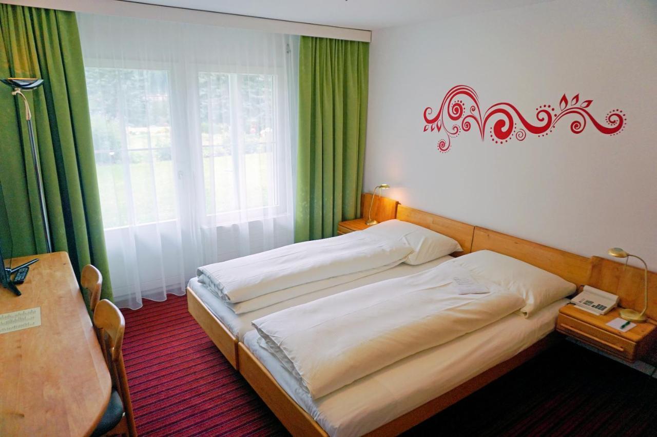 Typically Swiss Hotel Altana Scuol Exterior foto